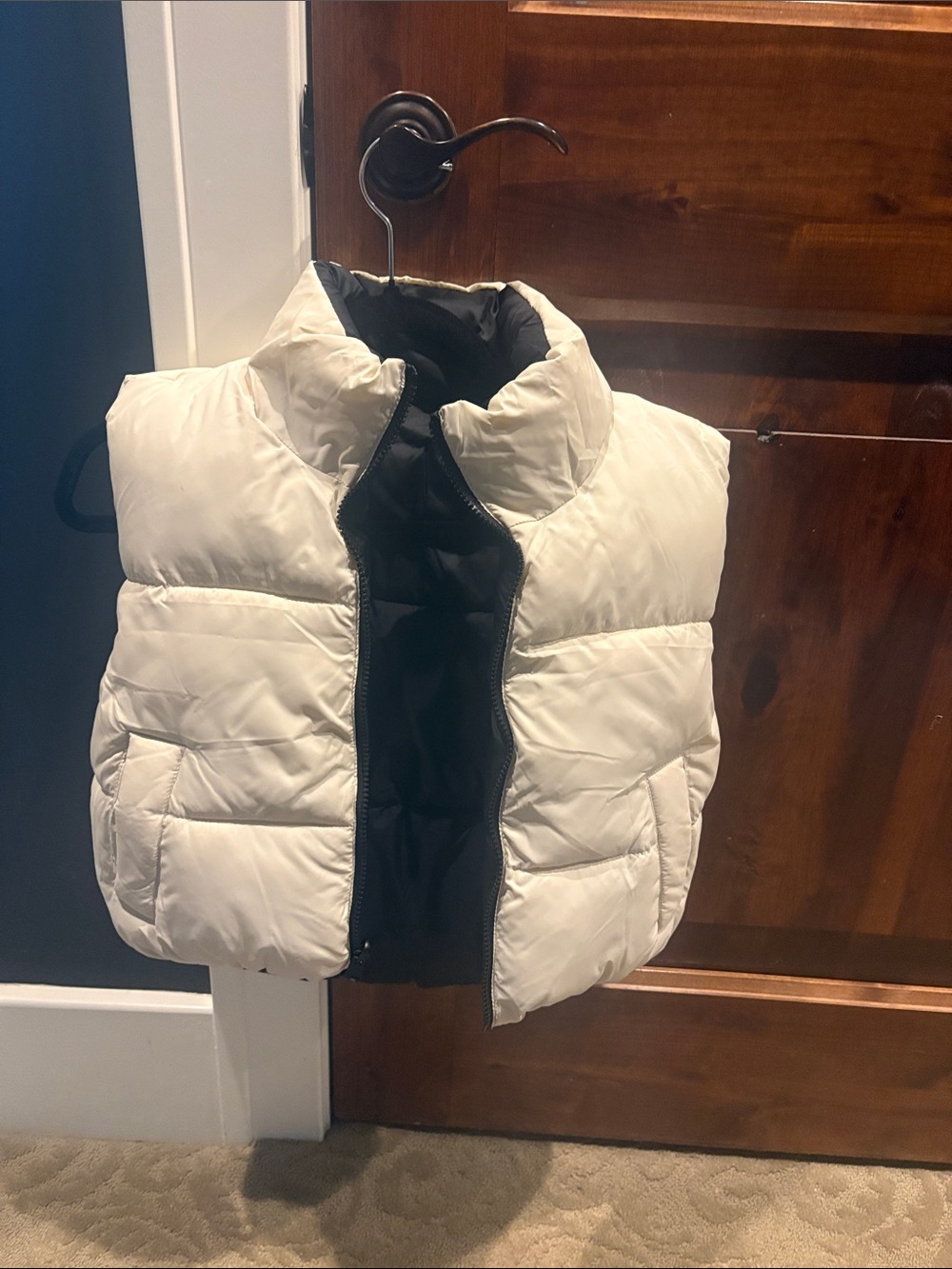 Mango White Puffer Vest reversible to black